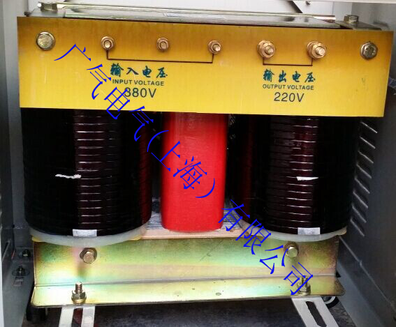 三相380V变单?20V隔离变压? /><i></i>
                    </p>
                    <p><h1>三相380V变单?20V隔离变压?/h1></p>
                    <p><p>   gqS-D斯考特变压器是三相变二相的变压器。低压绕l的l构定w与同定w的二台普通单相变压器相同。斯考特联接的变压器通常是由二个单相变压器组成。将一台变压器高压l组的末端联接在另一台高压绕l的中央Q便可组成“T”Şl的三相高压l组。每个低压绕l均是简单的单相l组Q它们之间没有电的联pR它们的电压和电与普通单相变压器相同。但每个高压l组和电却与普通单相变压器不同?/p></p>
                </div>
                <div   id=